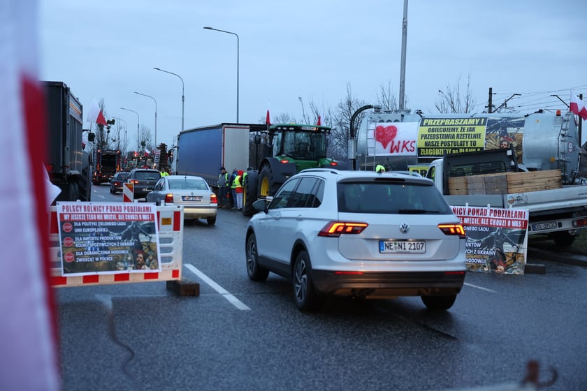 Strajk rolników - Wrocław - 12 lutego - al. Jana III Sobieskiego