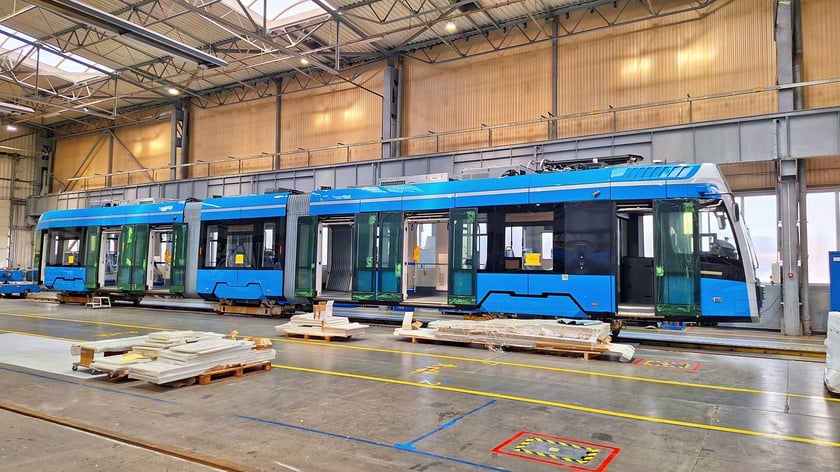 Pesa dla Wrocławia powstająca w bydgoskiej fabryce.