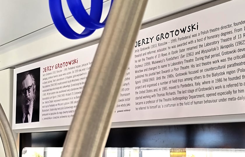 Tramwaj im. Jerzego Grotowskiego.