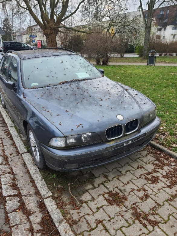 Odholowane pojazdy, kt&oacute;rych stan wskazywał na długotrwałe nieużytkowanie
&nbsp;
&nbsp;