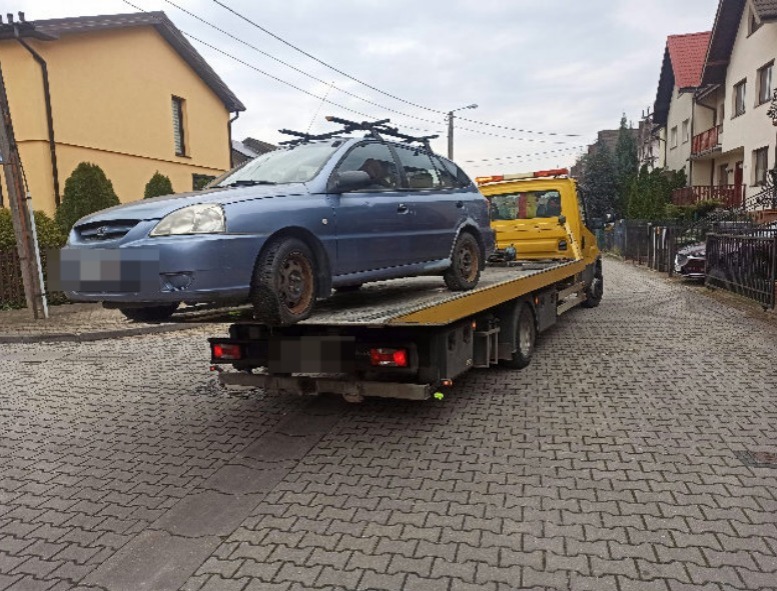 Odholowane pojazdy, kt&oacute;rych stan wskazywał na długotrwałe nieużytkowanie
&nbsp;
&nbsp;