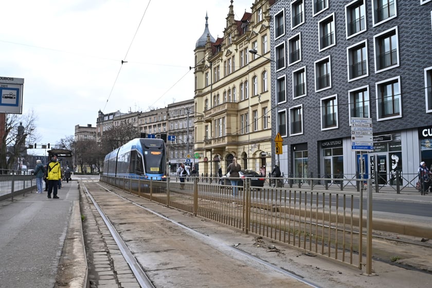 W tym miejscu, u zbiegu Drobnera i Dubois, powstanie nowoczesny, zielony węzeł przesiadkowy.