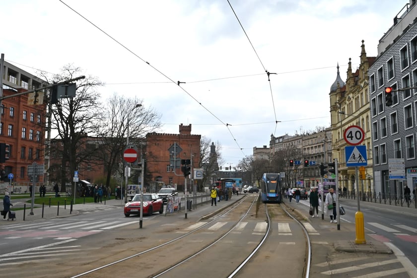 W tym miejscu, u zbiegu Drobnera i Dubois, powstanie nowoczesny, zielony węzeł przesiadkowy.