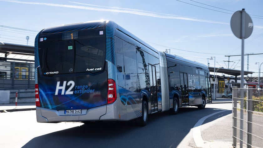Tak prezentuje się Mercedes eCitaro fuel cell.