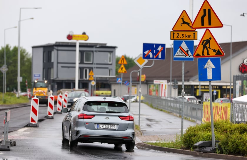 Remont jeden z ważniejszych ulic na Maślicach  - Królewieckiej