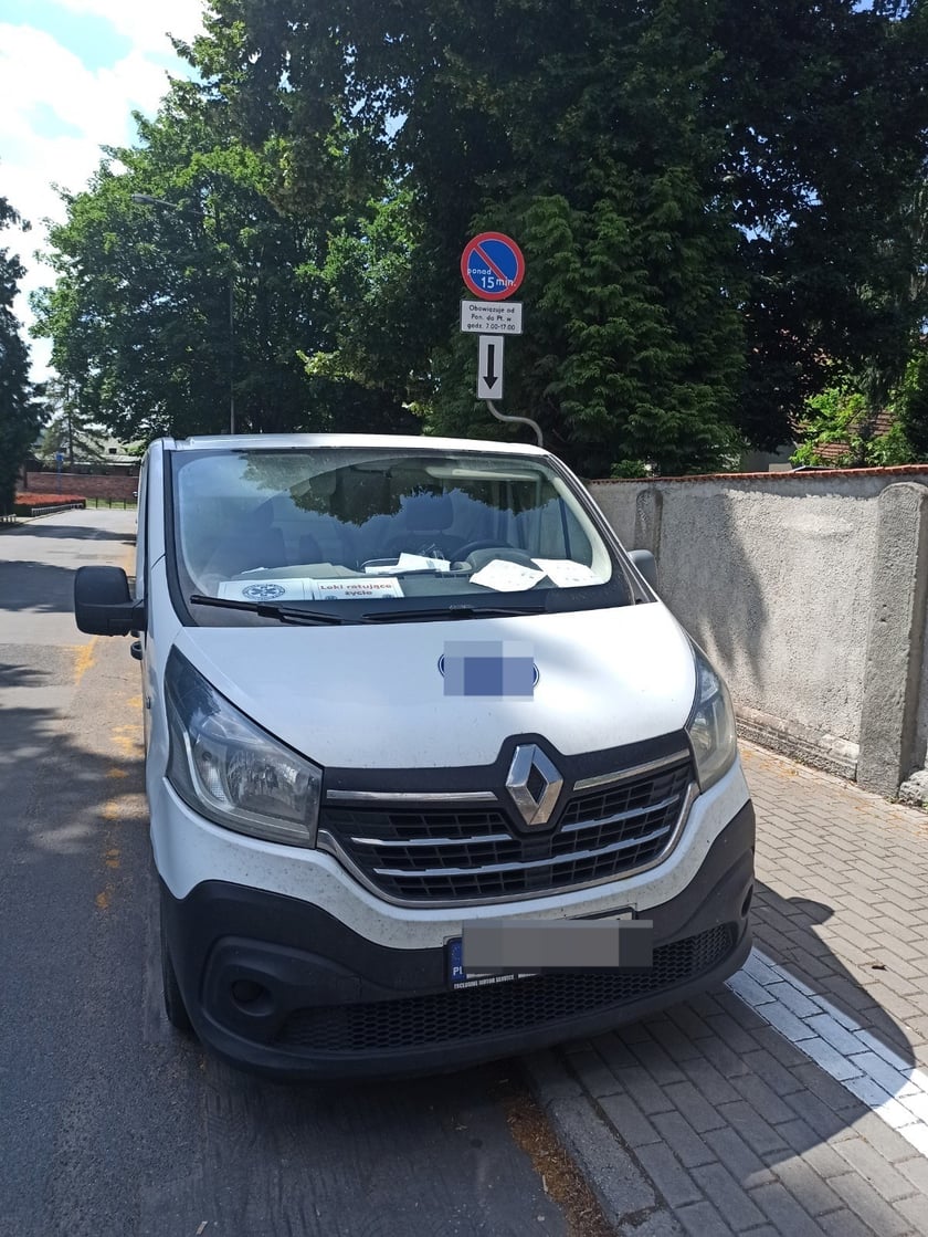 Przykłady niezgodnego z prawem parkowania. Zdjęcia wykonane podczas kontroli Straży Miejskiej Wrocławia między 3 a 9 czerwca