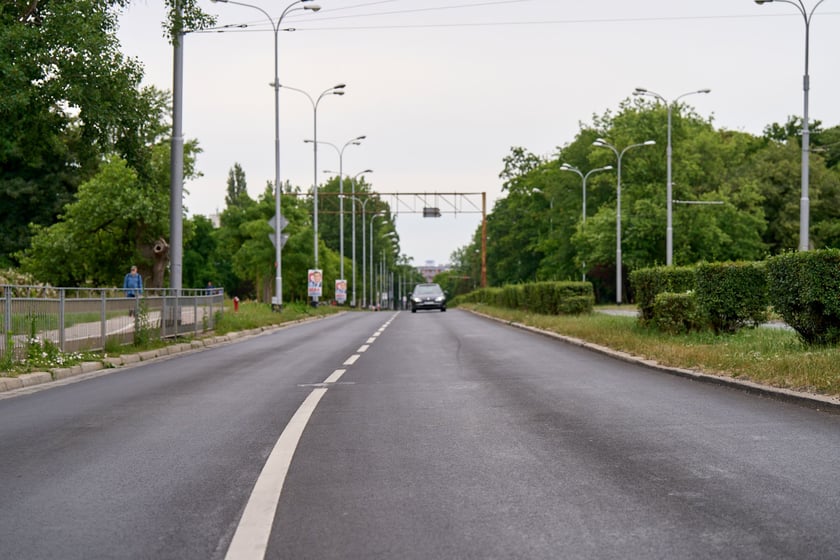W ramach wiosennej edycji programu wymiany nawierzchni doczekały się m.in. ulice Ślężna i Kamienna.