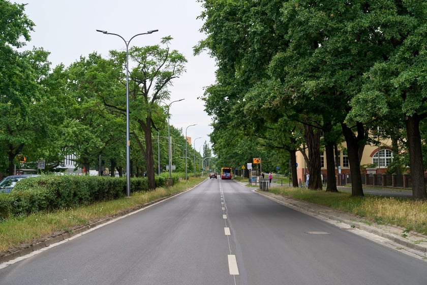 W ramach wiosennej edycji programu wymiany nawierzchni doczekały się m.in. ulice Ślężna i Kamienna.