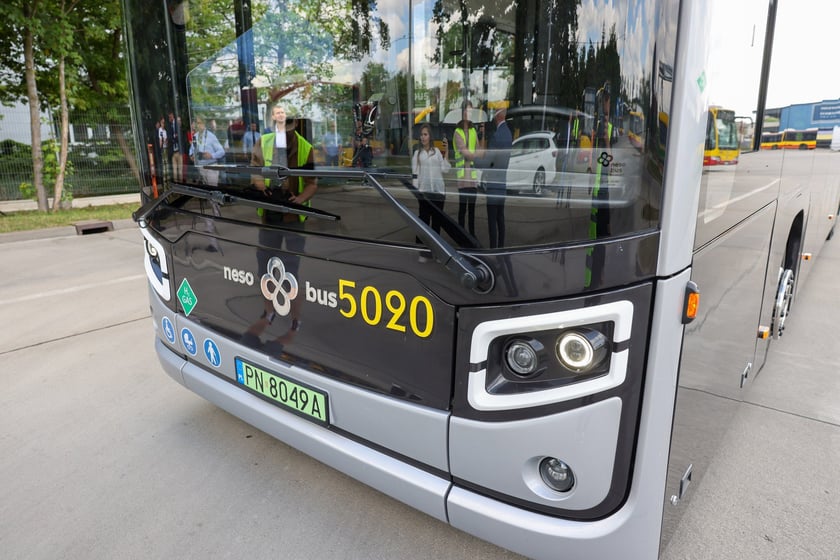 Wrocławskie MPK do 5 sierpnia testuje wodorowy autobus marki Nesobus.