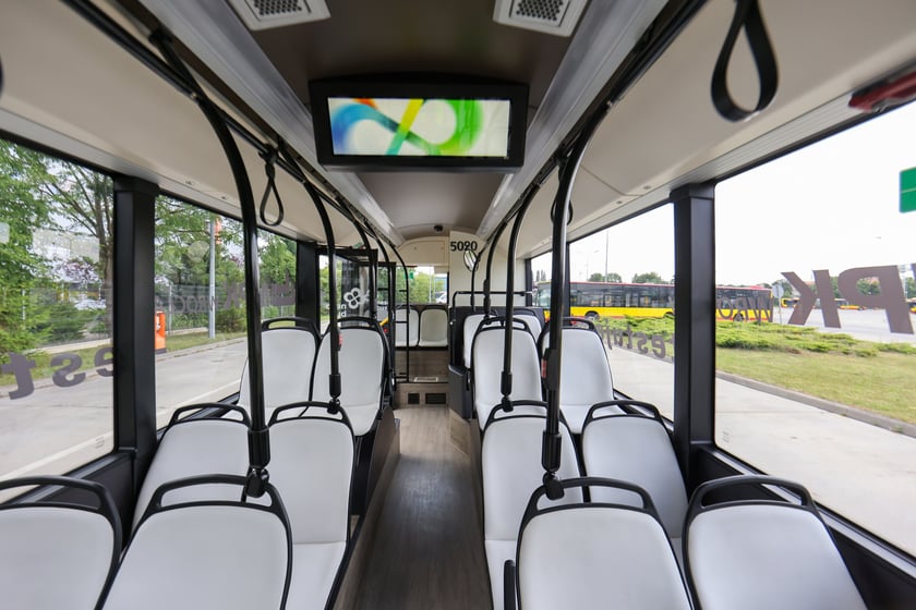 Wrocławskie MPK do 5 sierpnia testuje wodorowy autobus marki Nesobus.