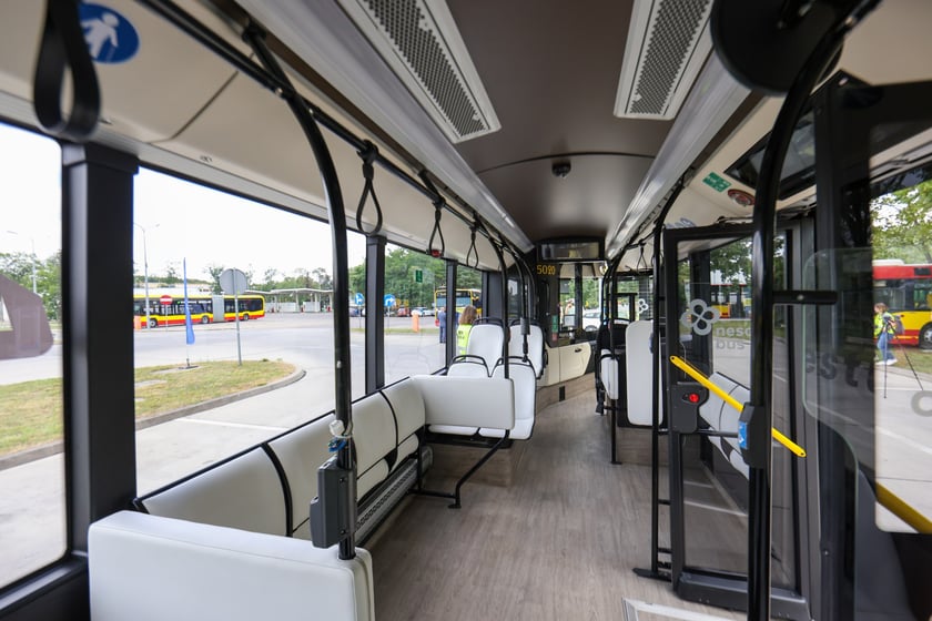 Wrocławskie MPK do 5 sierpnia testuje wodorowy autobus marki Nesobus.