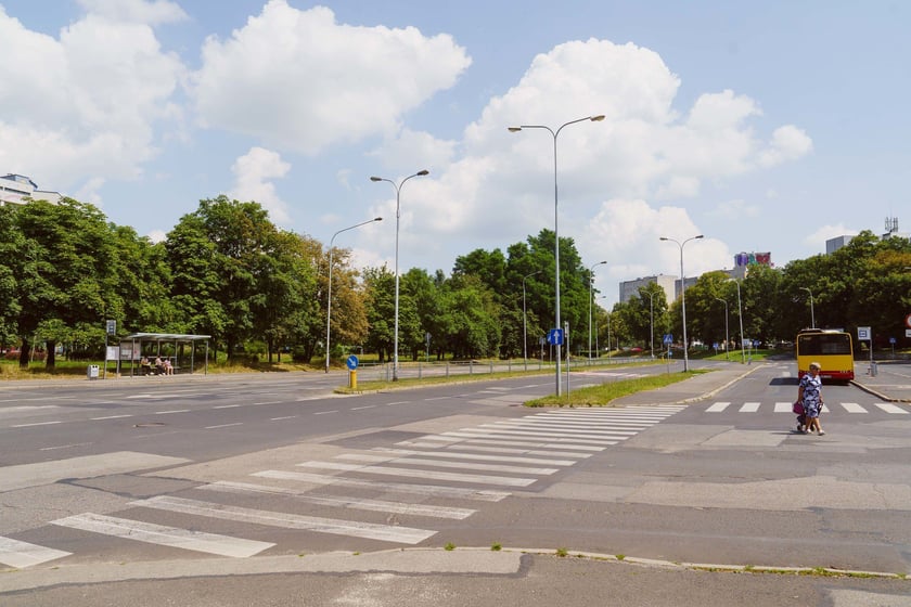 W ramach programu "Wrocław na dobrej drodze" naprawionych zostanie 16 ulic. Nowy asfalt pojawi się m.in. na Kozanowie