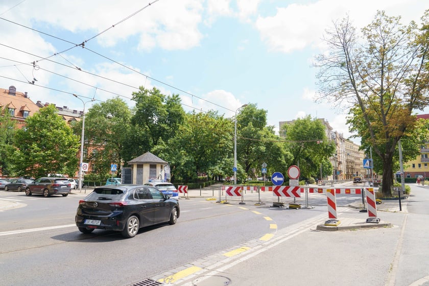 Remont torowiska na ulicy Szczytnickiej