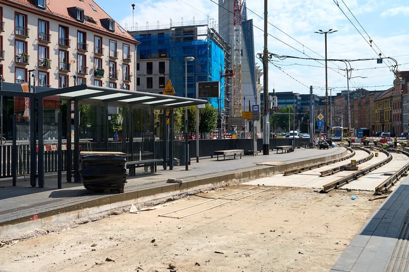 Torywolucja na ulicy Kazimierza Wielkiego. Stan prac po czterech tygodniach od rozpoczęcia remontu
