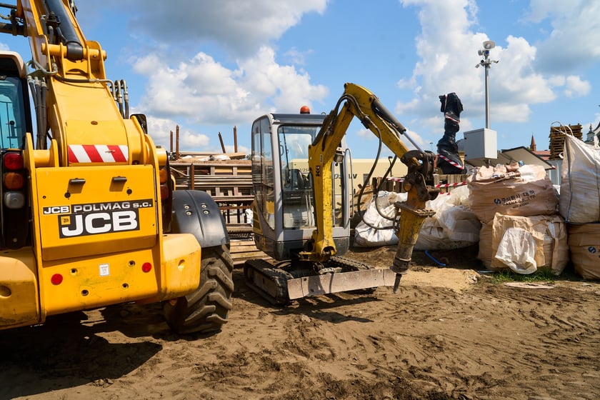 Remont mostu Uniwersyteckiego