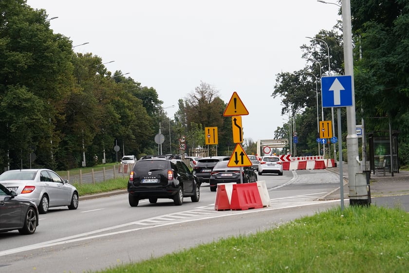 Południowy most Jagielloński zamknięty dla ruchu na czas remontu. Wdrożono zastępczą organizację ruchu. Wrocław, 4.08.2024