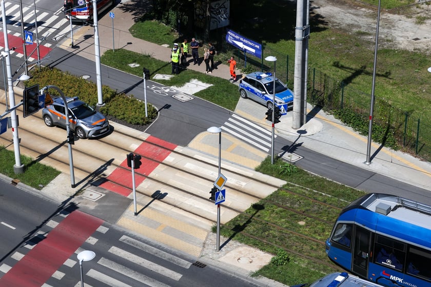 Ulica Popowicka - miejsce tragicznego wypadku, w którym pod kołami tramwaju zginął rowerzysta