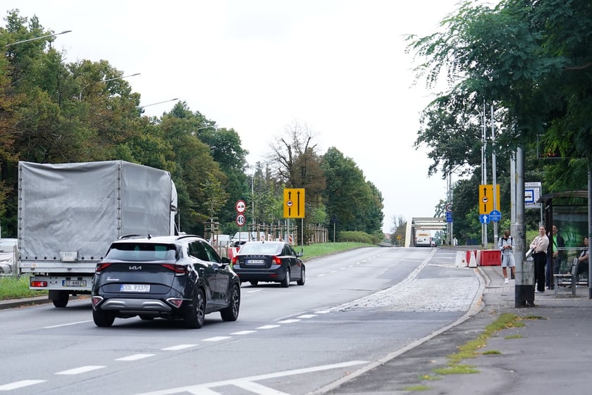 przywrócony ruch samochodowy na moście Jagiellońskim, poniedziałek 19.08.2024