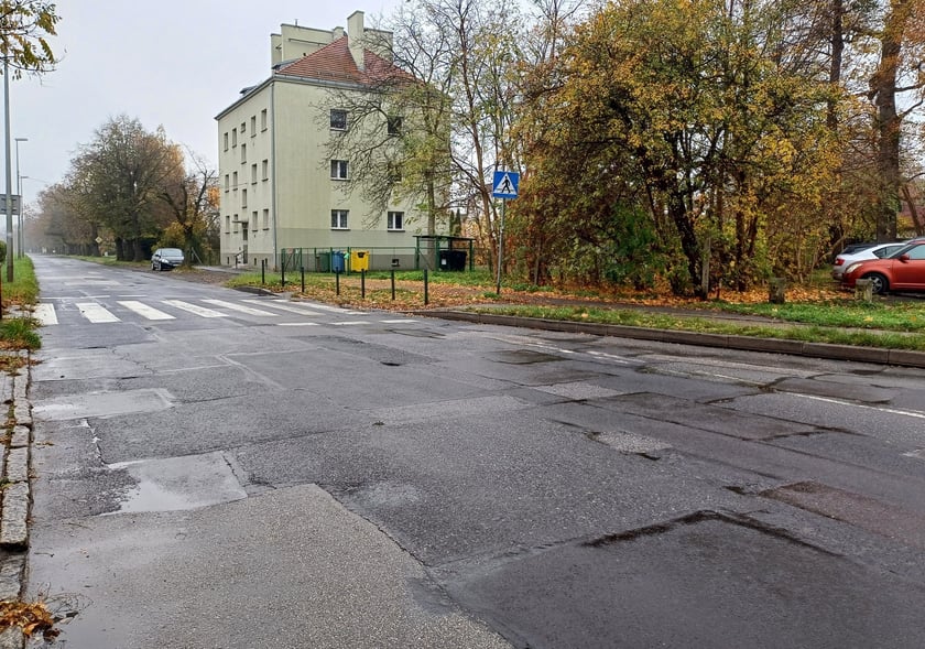 Ulica Mościckiego przed remontem