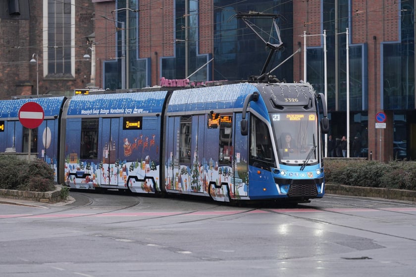 Świąteczny tramwaj MPK na trasie