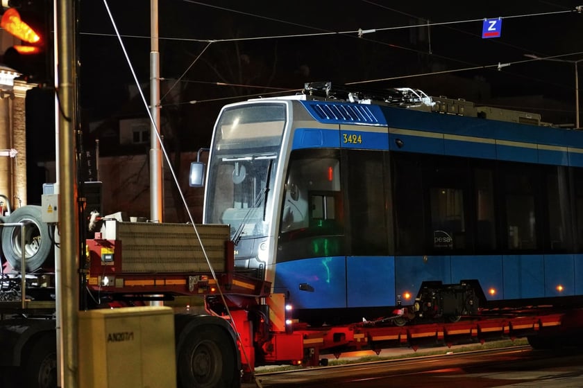 24. Pesa 146N dotarła do zajezdni Borek w nocy z 8 na 9 stycznia. MPK zaprosiło na powitanie tramwaju wrocławian