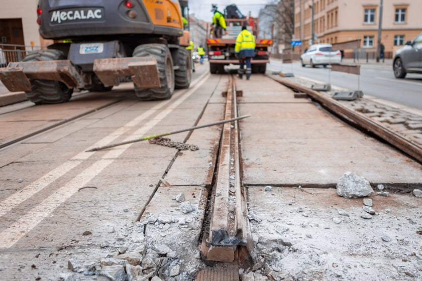 Remont torowiska na ul. Kołłątaja we Wrocławiu, 01.02.2025