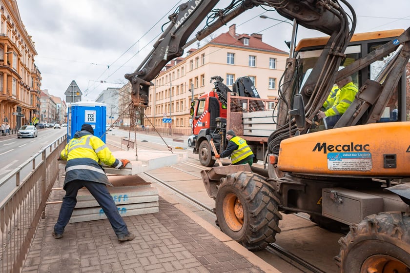 Remont torowiska na ul. Kołłątaja we Wrocławiu, 01.02.2025