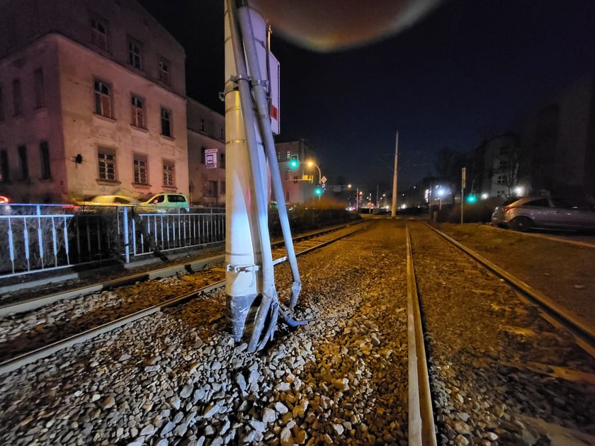 Wykolejeniu tramwaju na pl. Wróblewskiego