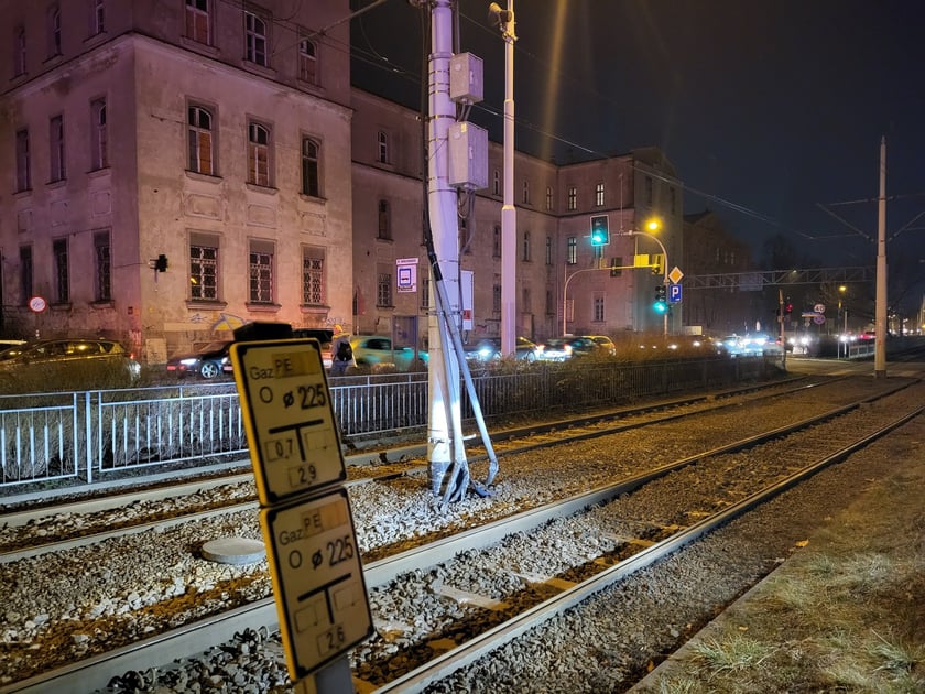 Wykolejeniu tramwaju na pl. Wróblewskiego