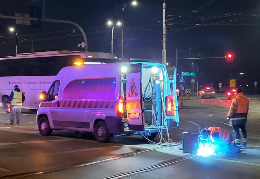 Wykolejeniu tramwaju na pl. Wróblewskiego