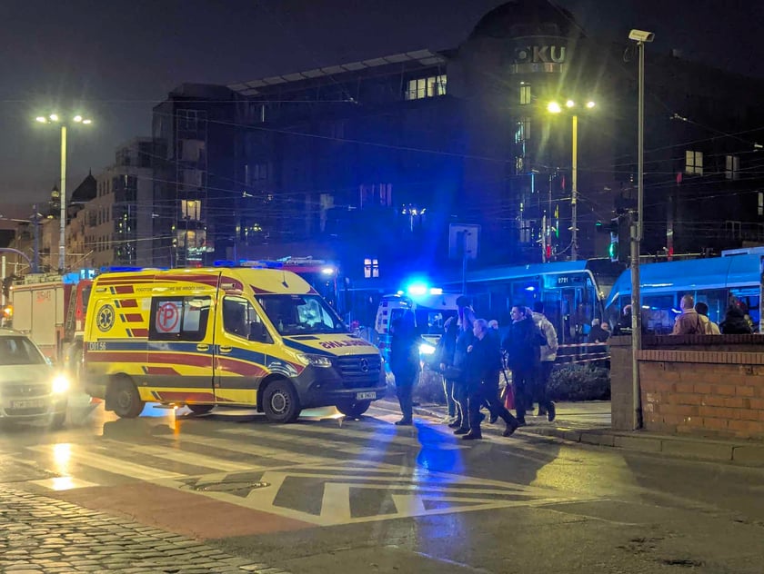 Zderzenie dwóch tramwajów na placu Dominikańskim we Wrocławiu