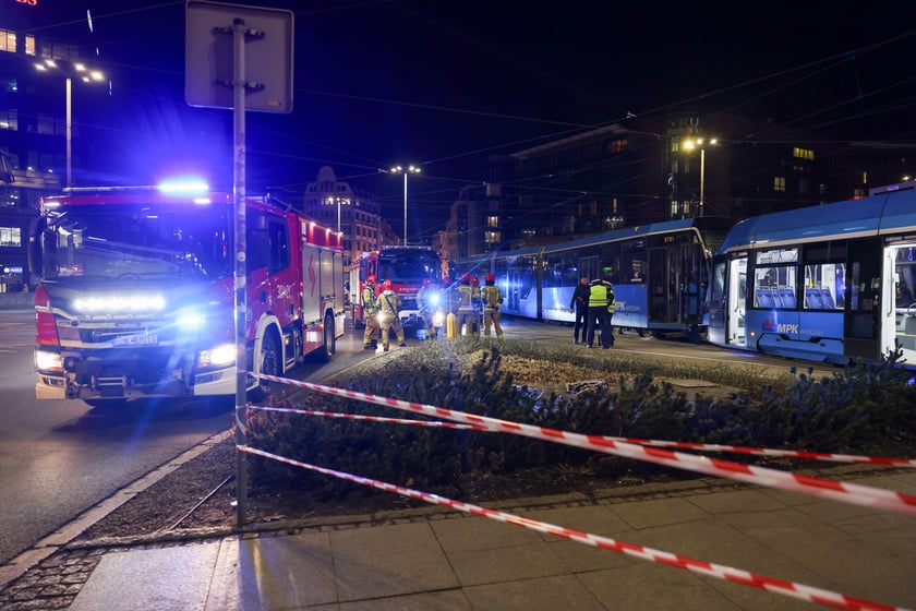 Zderzenie dwóch tramwajów na placu Dominikańskim we Wrocławiu