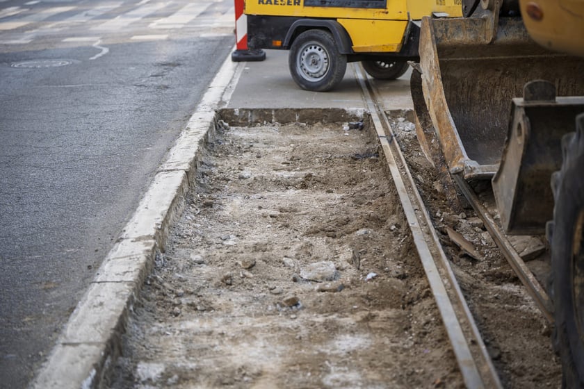 Remont torowiska na Piotra Skargi od 8 marca do drugiej połowy maja 2025.
