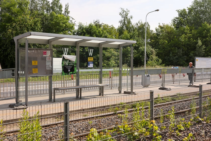 Remont torowiska na Kosmonautów rozpocżął się w sobotę 31 maja. Tramwaje na Leśnicę nie pojadą przez trzy miesiące