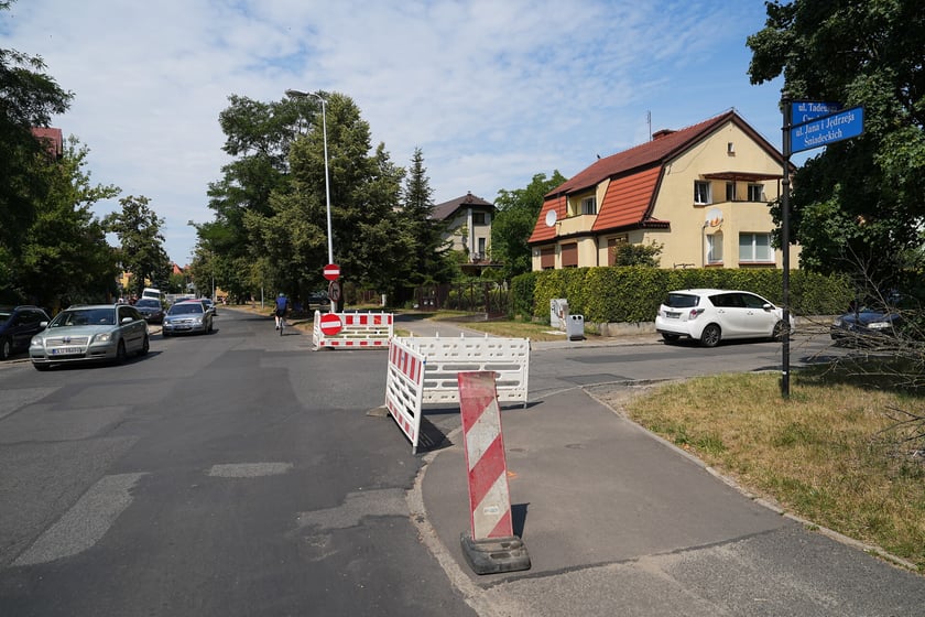 Ulica Śniadeckich przygotowana do remontu. Prace potrwają do połowy września