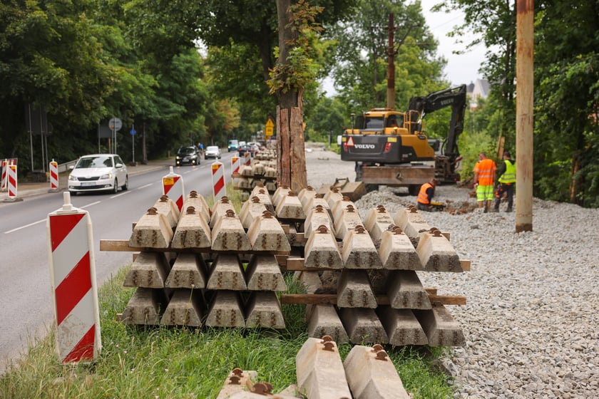 Remont torowiska na ulicy Kosmonautów