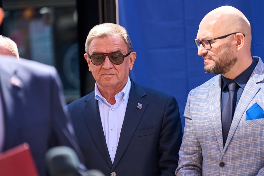 Tramwaj im. Piotra Bednarza – nadanie imienia. Uczestnicy spotkania, 22 sierpnia 2025 r.