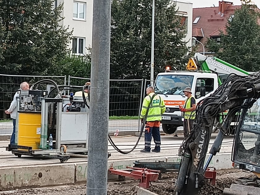 Budowa mijanki na ul. Przyjaźni. 16 września 2025 r.