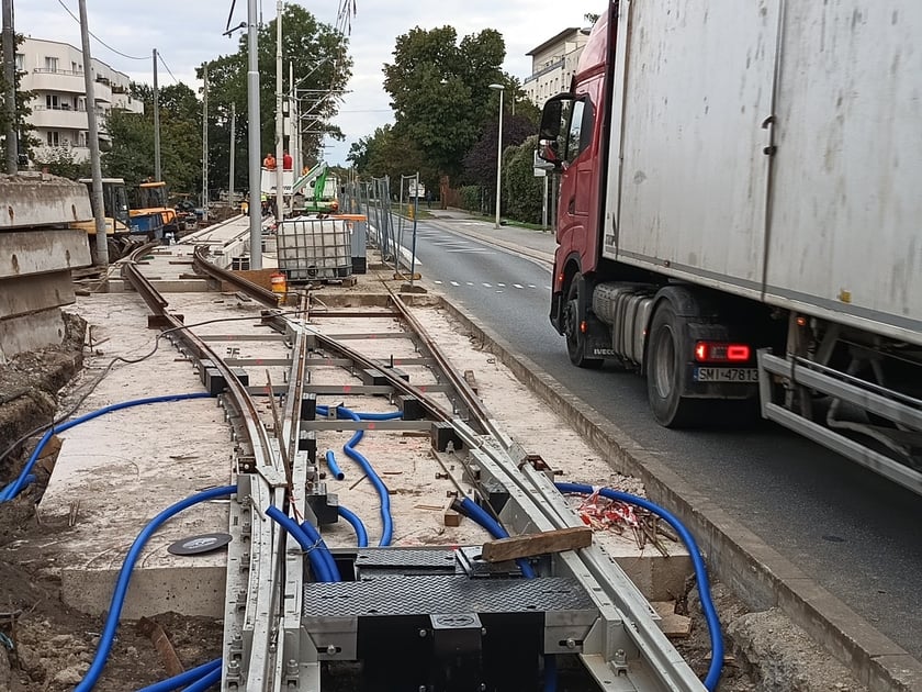 Budowa mijanki na ul. Przyjaźni. 16 września 2025 r.