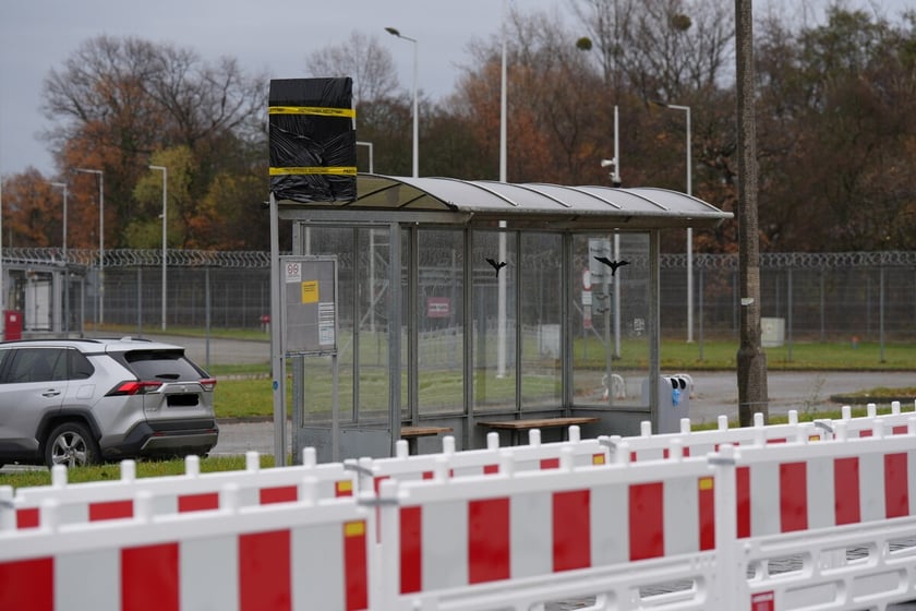 Budowa trasy autobusowo-tramwajowej na Swojczyce. Utrudnienia w ruchu. Wrocław, 15.11.2025