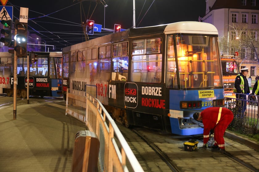 Wypadek autokaru i tramwaju we Wrocławiu, 2 kwietnia