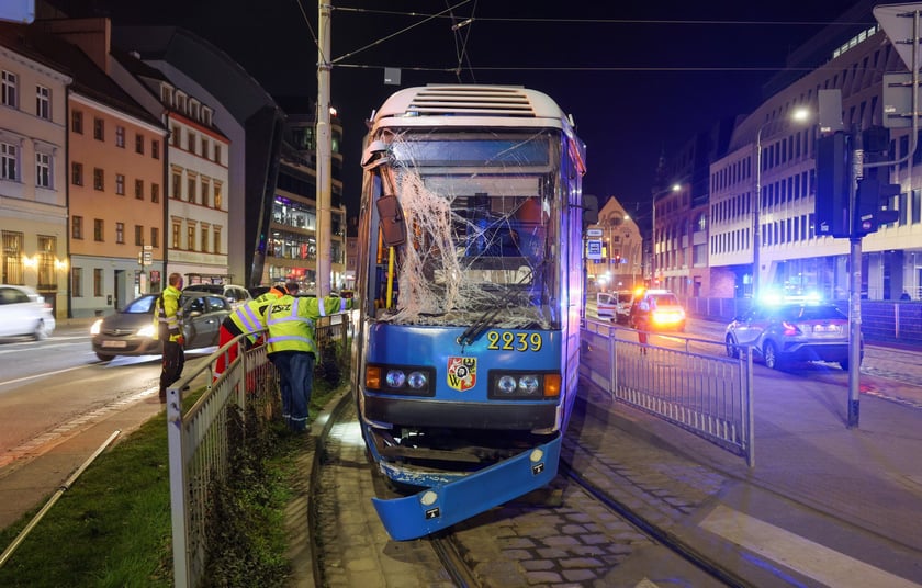Wypadek autokaru i tramwaju we Wrocławiu, 2 kwietnia
