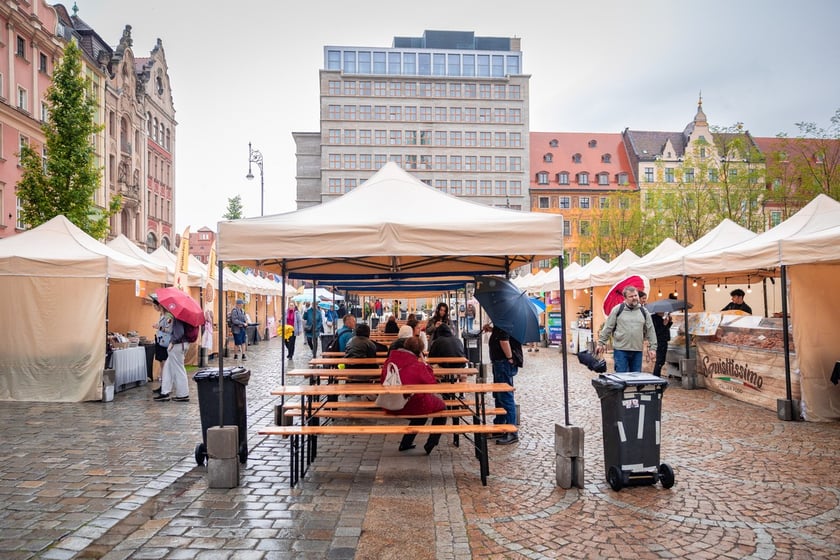 Pierwszy (nieco deszczowy) dzień Festiwalu Delicje 2026. Wrocław, 05.06.2026.