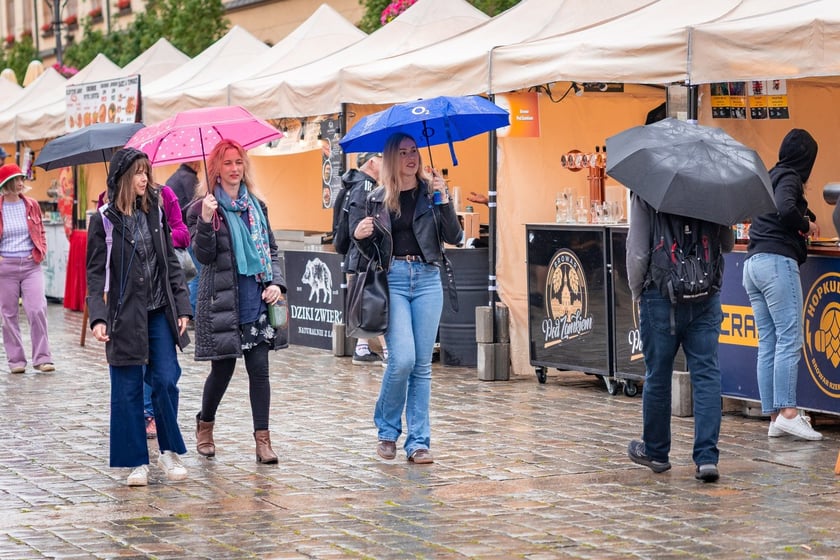 Pierwszy (nieco deszczowy) dzień Festiwalu Delicje 2026. Wrocław, 05.06.2026.