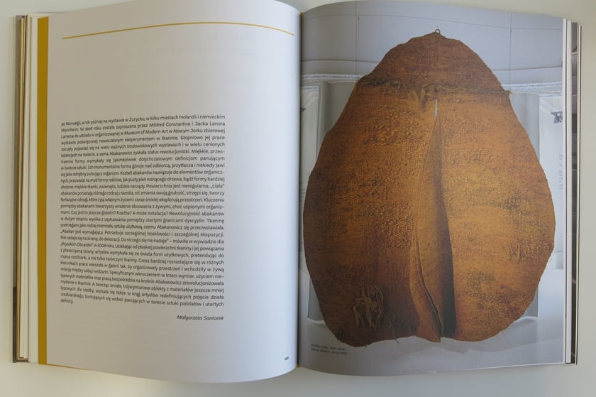 Katalog ?Abakanowicz. Totalna?