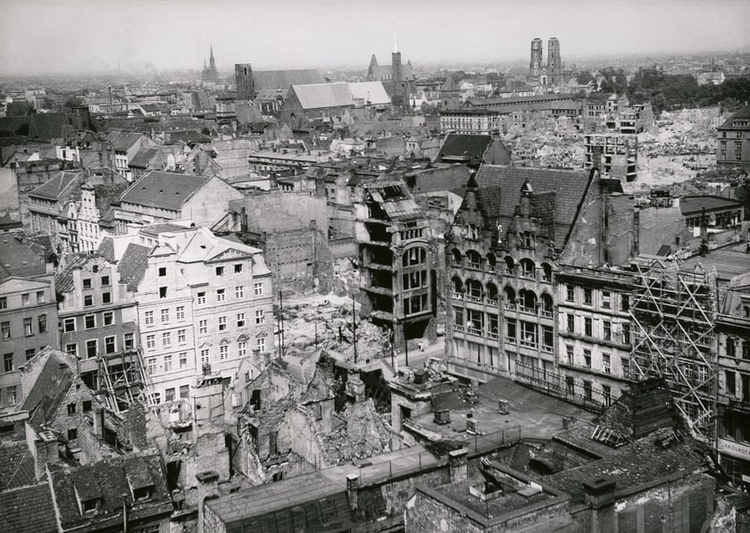 Wrocław, Panorama z Ratusza w kierunku Ostrowa, 1954
