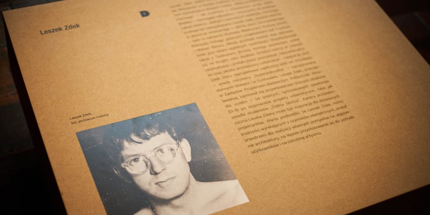 Wystawa "Układanka. Projekty i realizacje Leszka Zdeka"