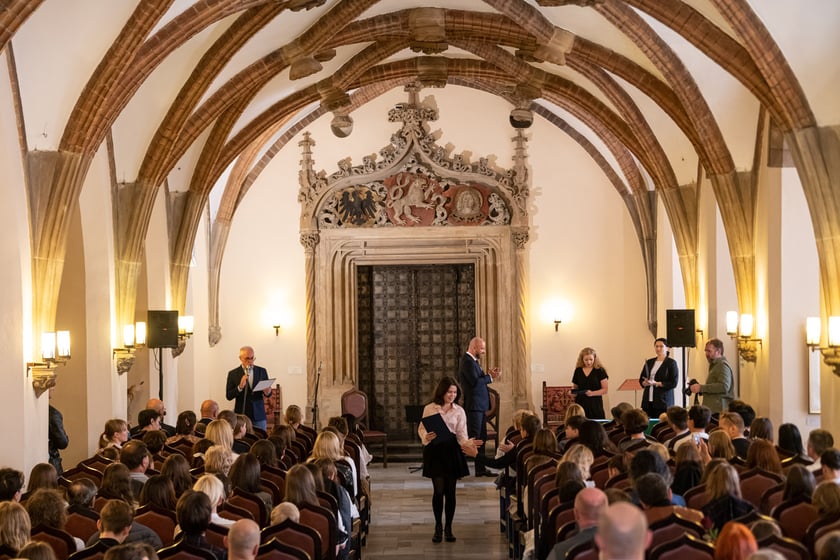 Uroczystość przyznania stypendiów artystycznych dla młodzieży, Sala Wielka Ratusza we Wrocławiu, 12.10.2022.