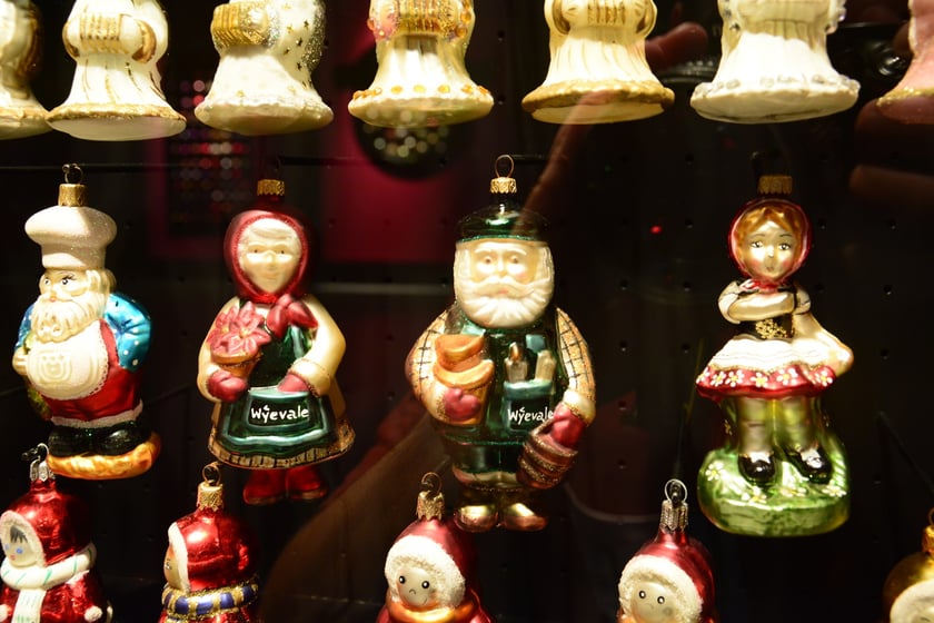 Bombki figuratywne z Muzeum Bombki w Miliczu, postacie z bajek