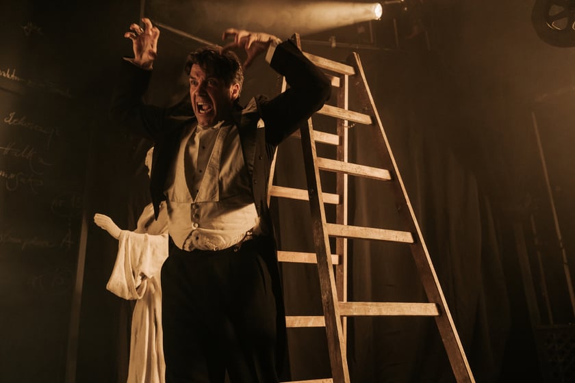 Kadr z filmu "Niebezpieczni Dźentelmeni"